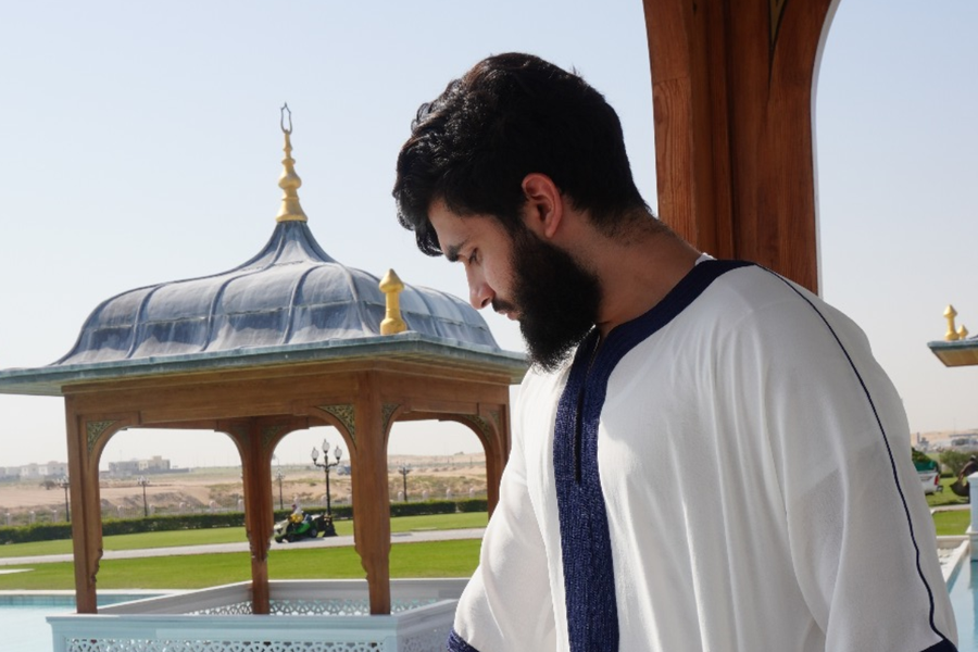 How the Climate Shaped an Aesthetic: The Design Logic Behind UAE Men's Traditional Dress