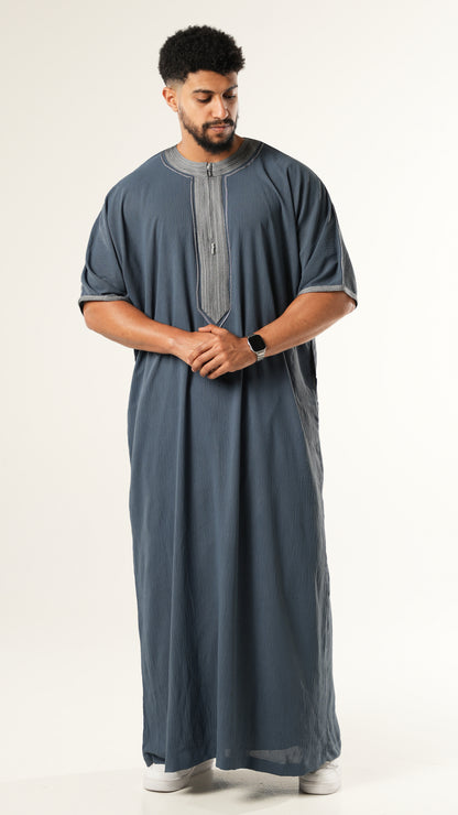 ثوب أزرق فضي ملكي