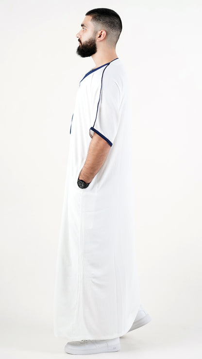 ثوب عود بني